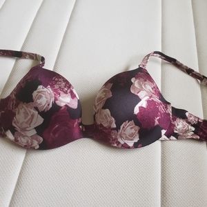 La Senza - Body Kiss Plunge - 32B
